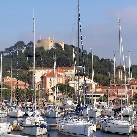 Botel Le Vagabond Insolite - Var- Cote D'azur *